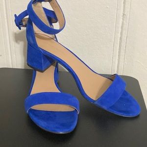 Blue suede sandals Banana Republic 9